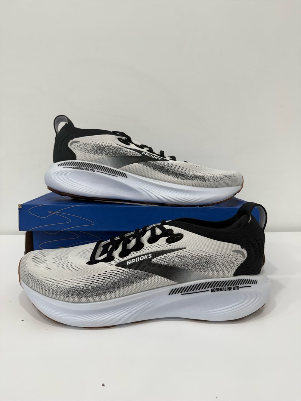 Brooks Adrenaline GTS 25 Walk Run Shoe Sneaker White Black Men Size 14 NEW